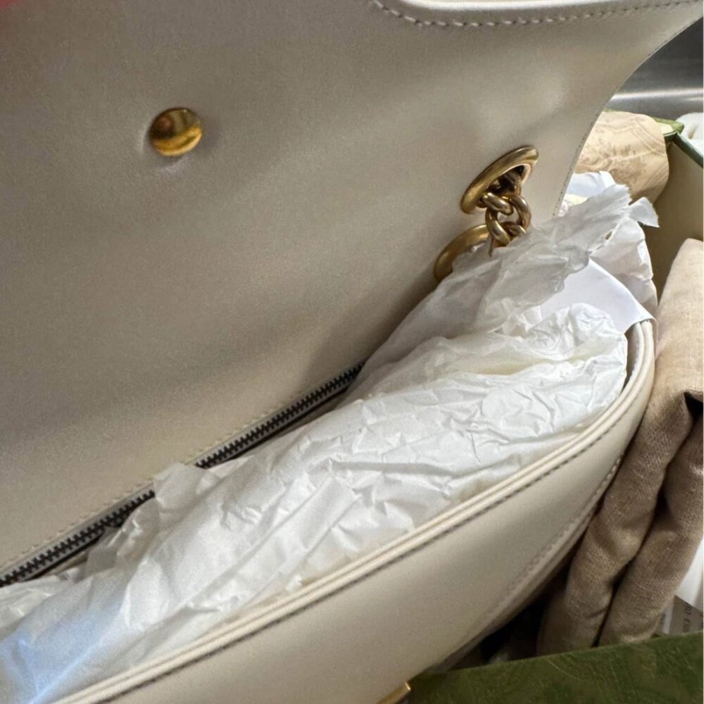 Authentic Gucci purse - Picture 4 of 4